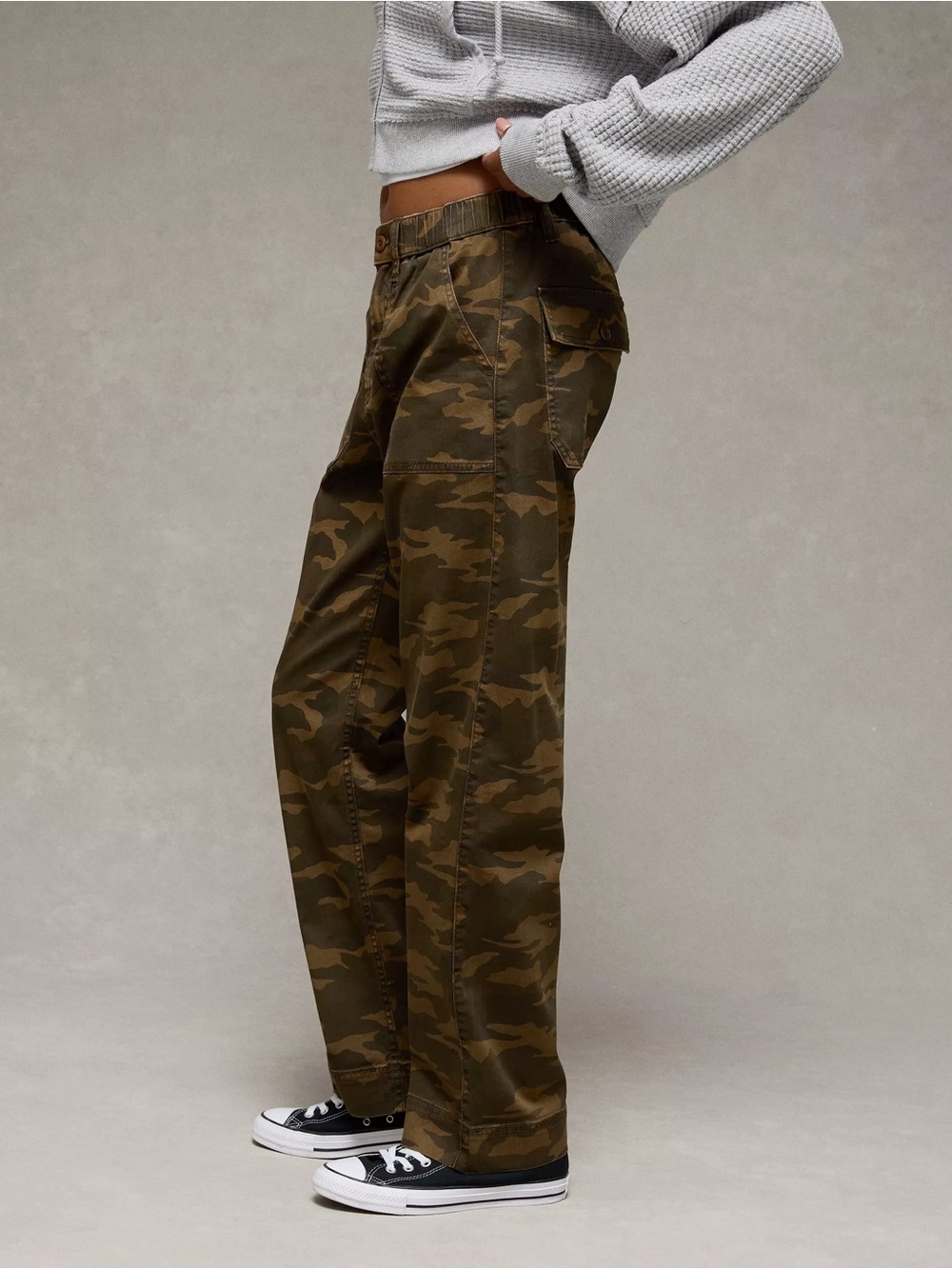 American Eagle AE Ex-boyfriend Camo Casual Pants Green Utility Women’s Sz Small - Picture 4 of 8